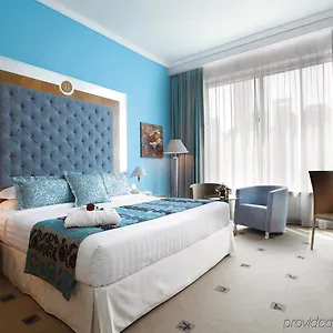 vizitați hotelul